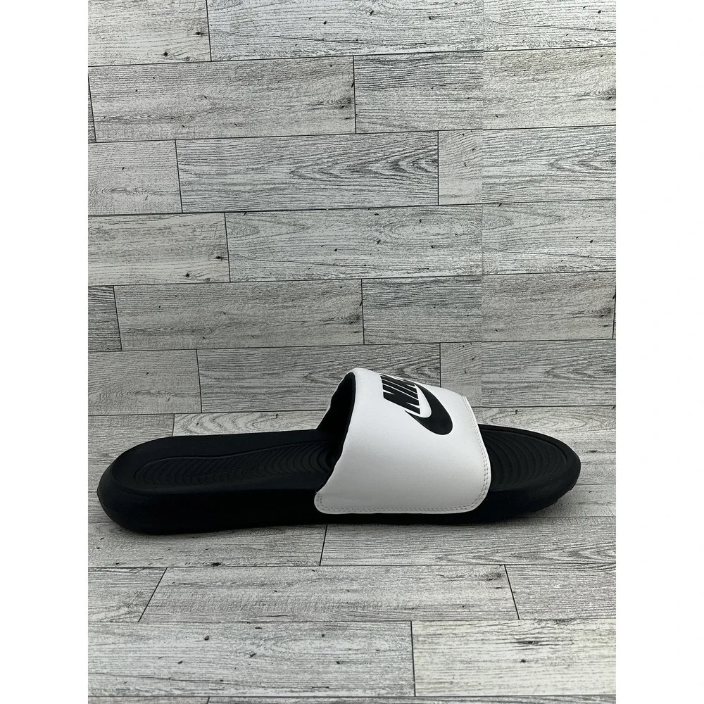 Nike Benassi JDI Slides Shoes Mens Size 13 Black White Sandals CN9675-005 Swoosh
